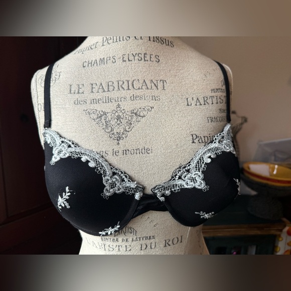 Rampage 36B Black Floral Embroidered Wired Bra - Picture 2 of 16